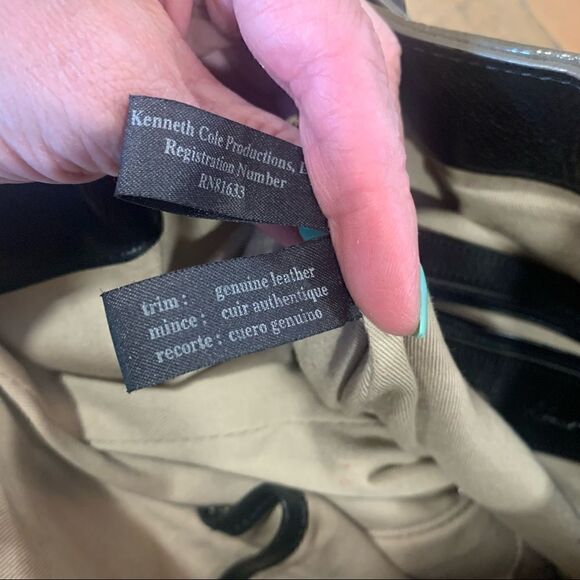 Kenneth Cole‎ New York Patent Leather Tall Hobo Bag - Picture 3 of 12